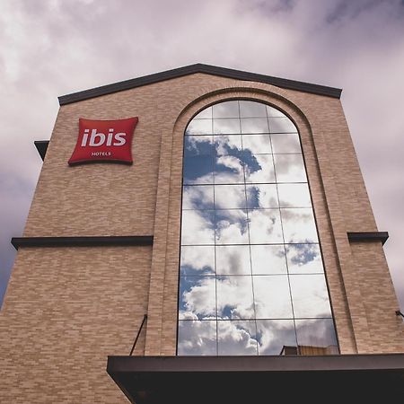 Отель Ibis Карлус-Барбоза Экстерьер фото